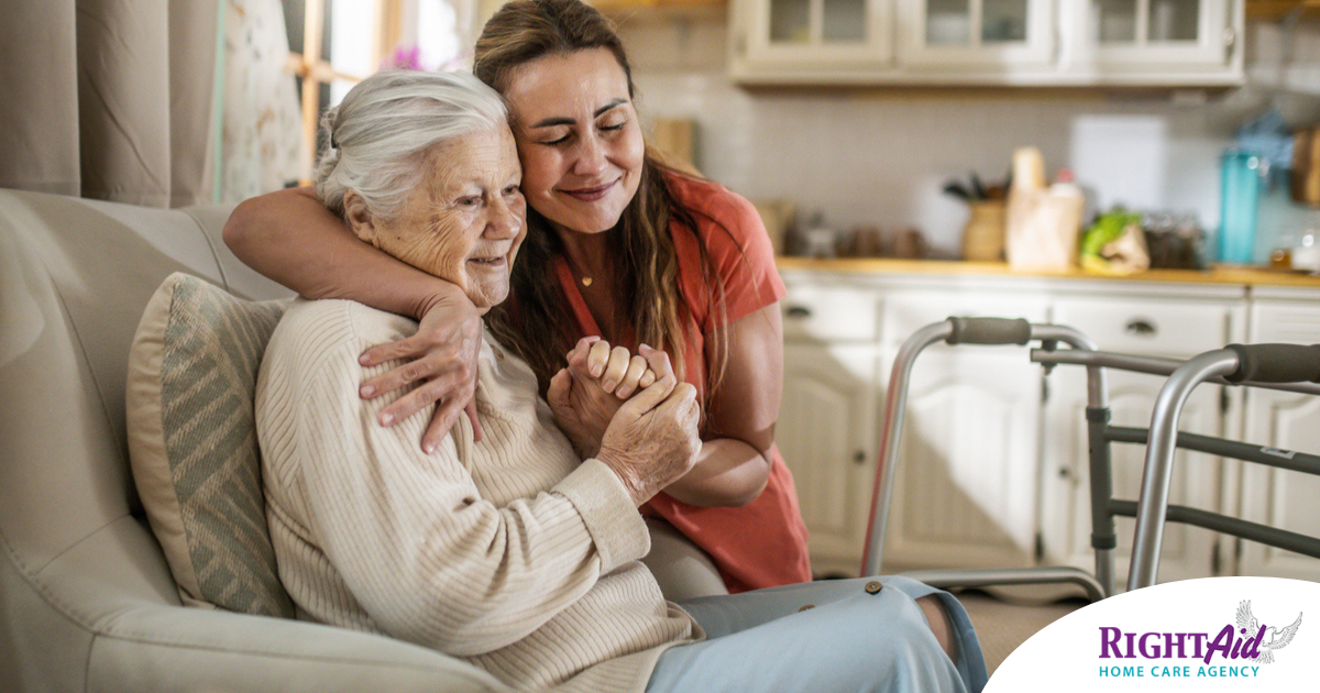 Caregiver supporting an elderly woman in the transition to senior home care